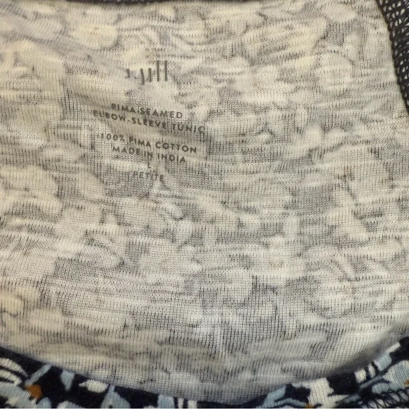 J. Jill Blue and White Floral elbow sleeve Tunic - Picture 3 of 7